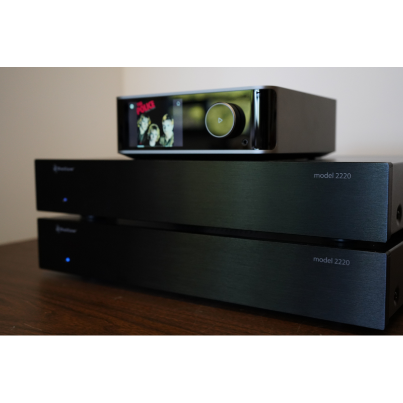 WiiM Ultra + Model 2220 Monoblock Combo